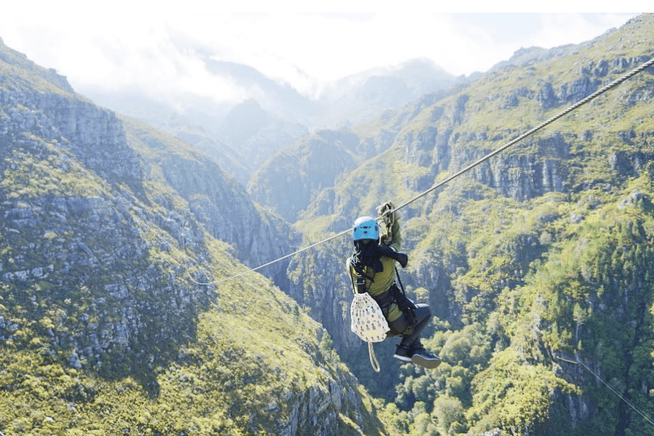 A fun day out in Cape Town wine, dine and zipline!
