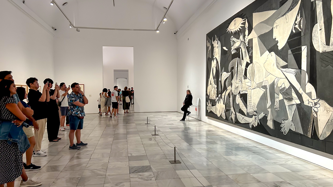 Fast Track Access to the Reina Sofía Museum