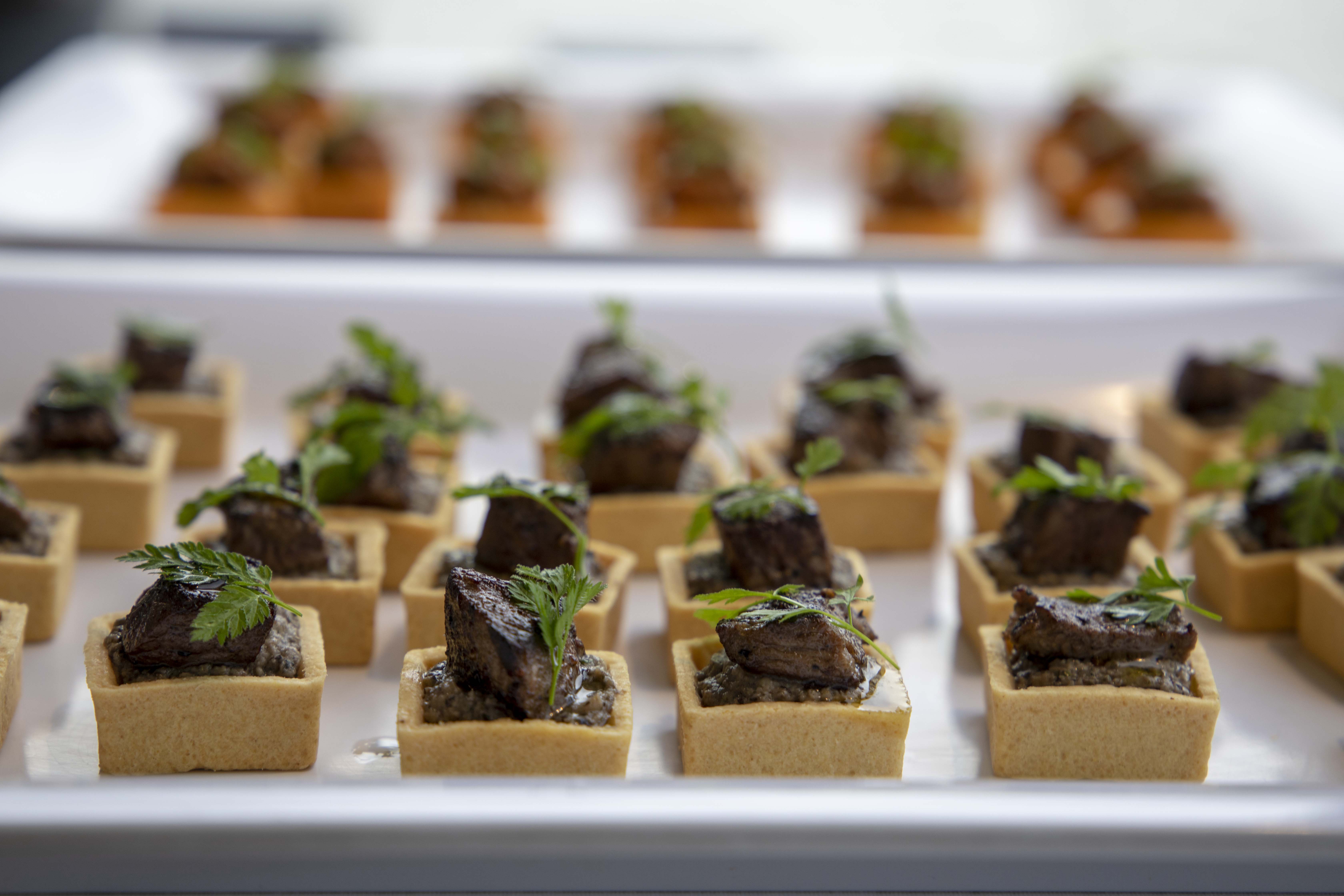 London Dinner Cruise on the River Thames – Image 2 | WeShare