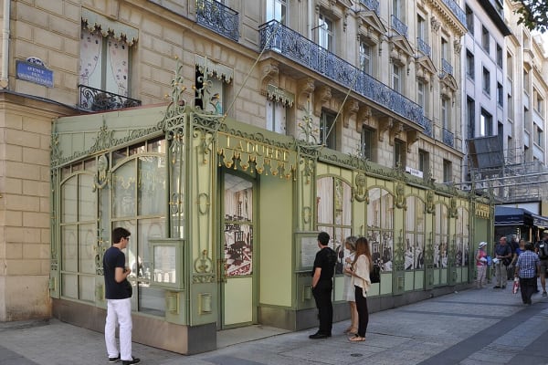 Ladurée champs Elysee