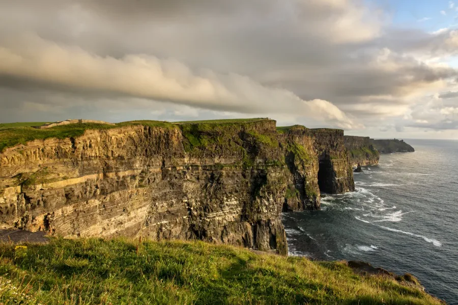 See Sweeping Cliffs