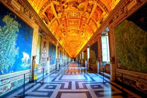 Vatican Museums & Sistine Chapel Tickets with Hosted Entry
