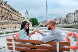 Guided Cruise with Champagne