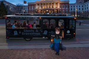 Boston Ghosts & Gravestones Tour