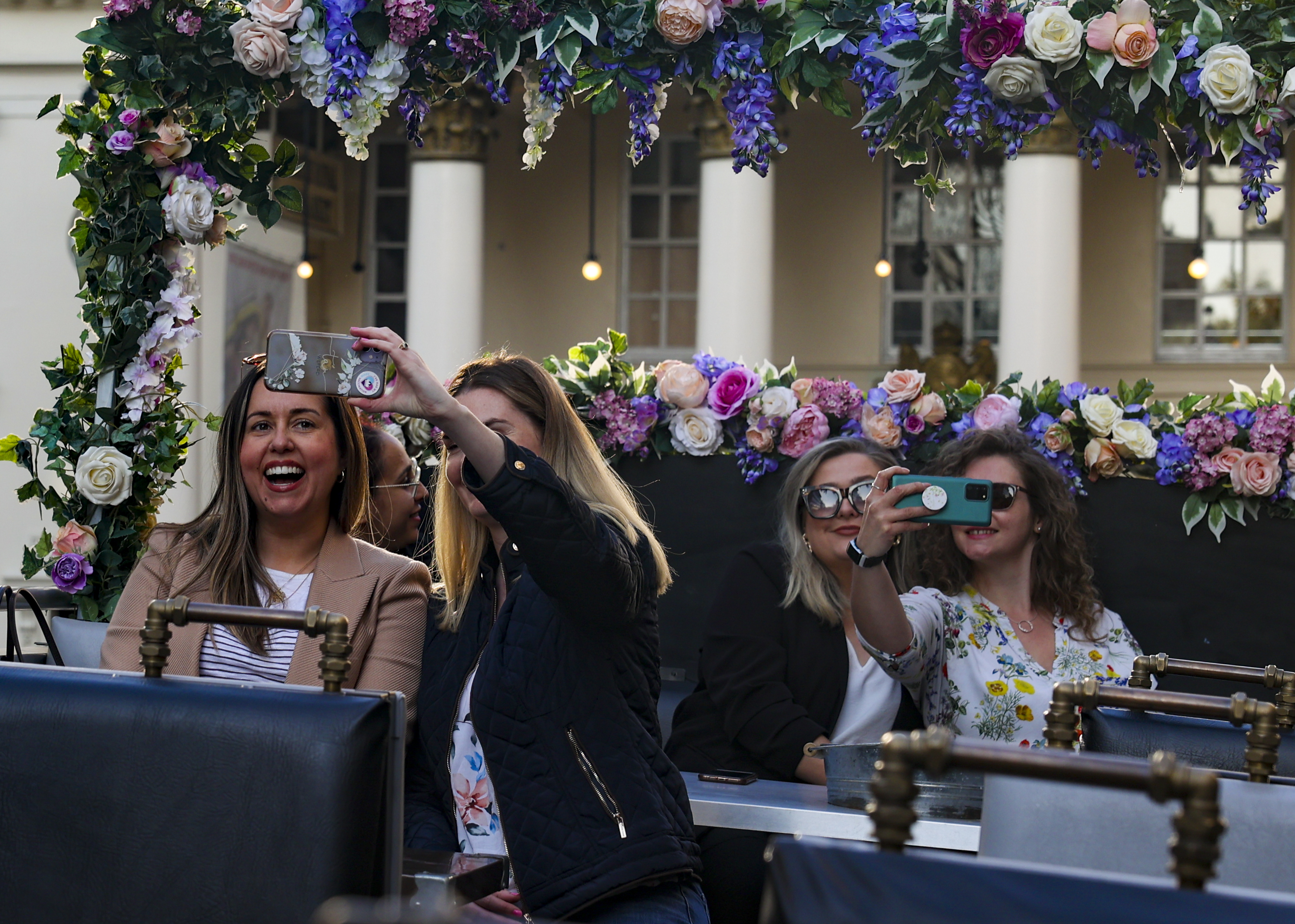 Bar Bus – Image 4 | WeShare