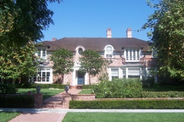 Jack Benny's House on Celebrity Homes Tour by Starline