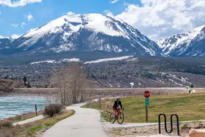 High Rockies Cycling Vacation: 5 Day E-Bike Tour (Breck to Aspen)