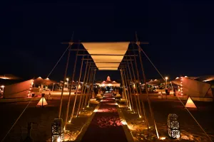 Tour Dubai Caravanserai Desert Safari with Dinner & Dune Bashing
