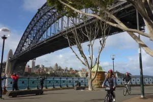Sydney Harbor Bridge Bike Tour