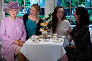 Hop-on Hop-off London Bus Tour & Madame Tussauds
