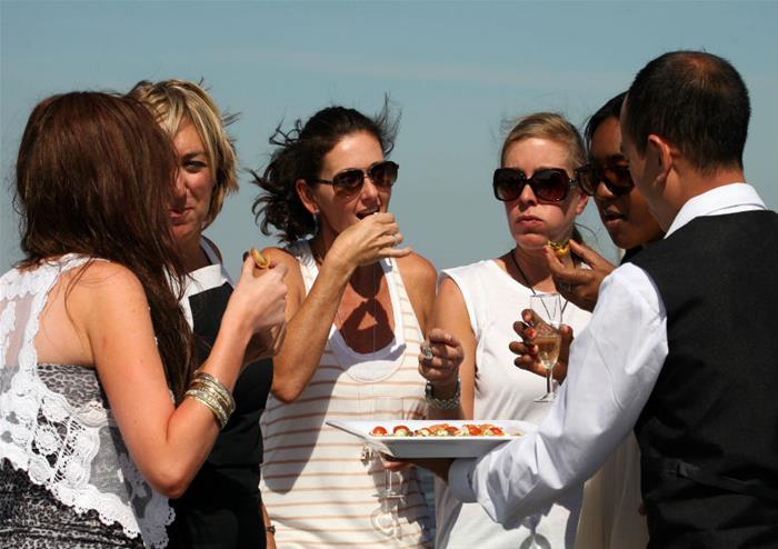 Evening Cruises on the River Thames – Image 2 | WeShare