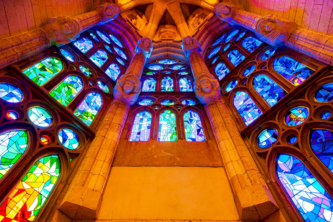 Skip the Line Gaudí’s Sagrada Família Guided Tour - Alojamientos en Barcelona