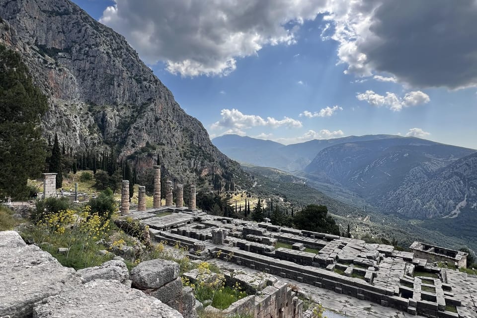 Delphi Archaeological Site and Museum Entry Ticket with Optional Self-guided Audio Tours - Acomodações em Delphi