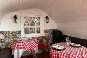 Traditional Porto W/ Dinner and Fado Experience