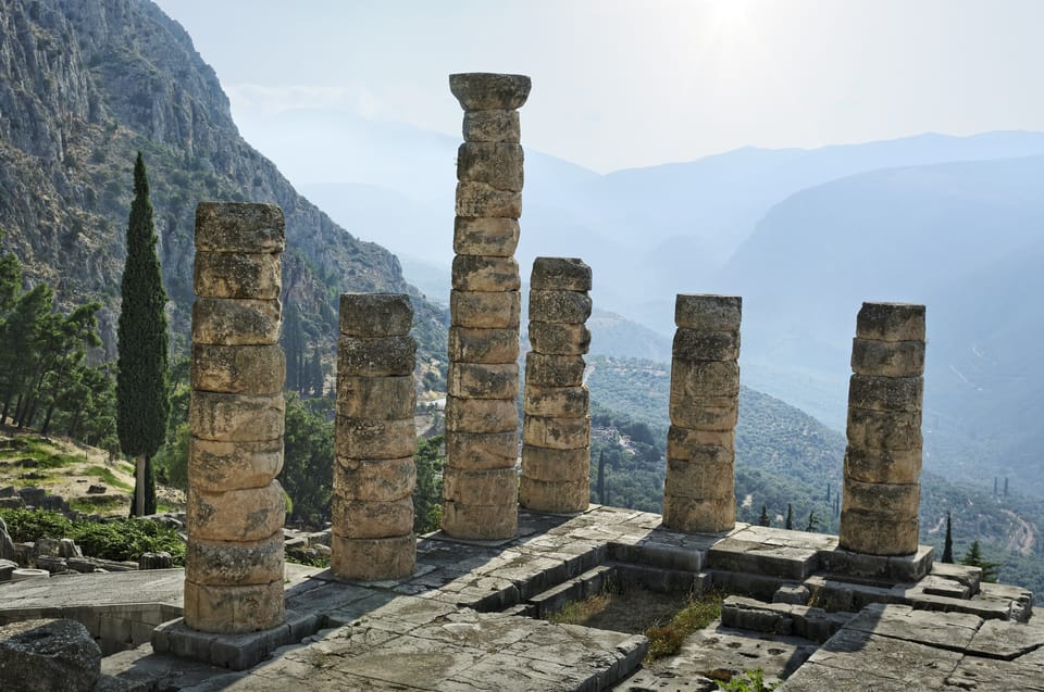 Delphi Archaeological Site and Museum Entry Ticket with Optional Self-guided Audio Tours - Acomodações em Delphi
