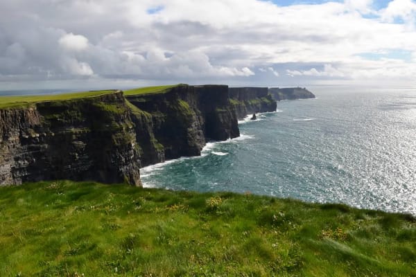 Consistently ranking at the top of dozens of annual awards, join Lally Tours for your Cliffs of Moher and Burren Experience