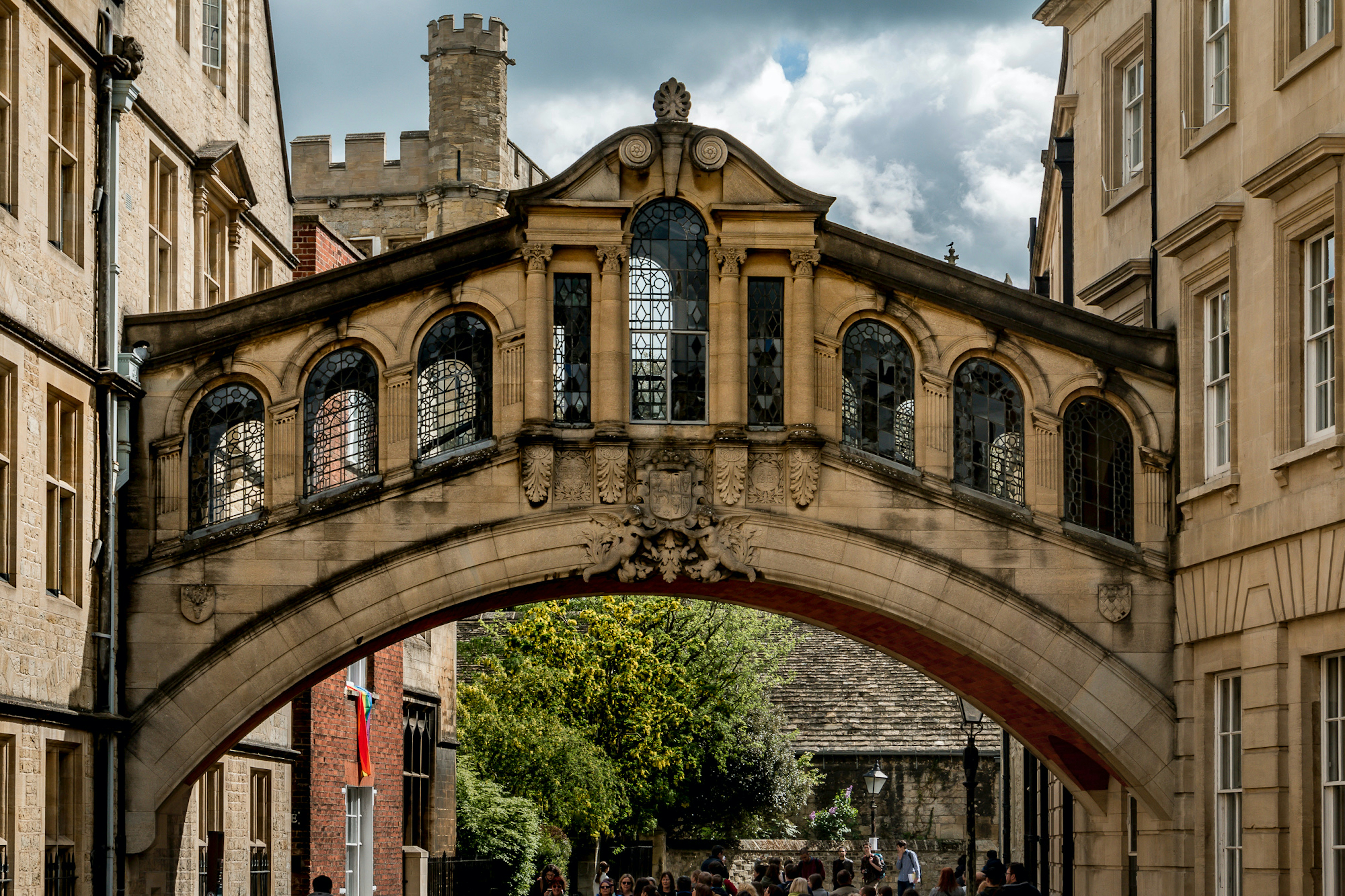 Oxford and Cotswolds Explorer Tour with Free Snack Pack – Image 4 | WeShare