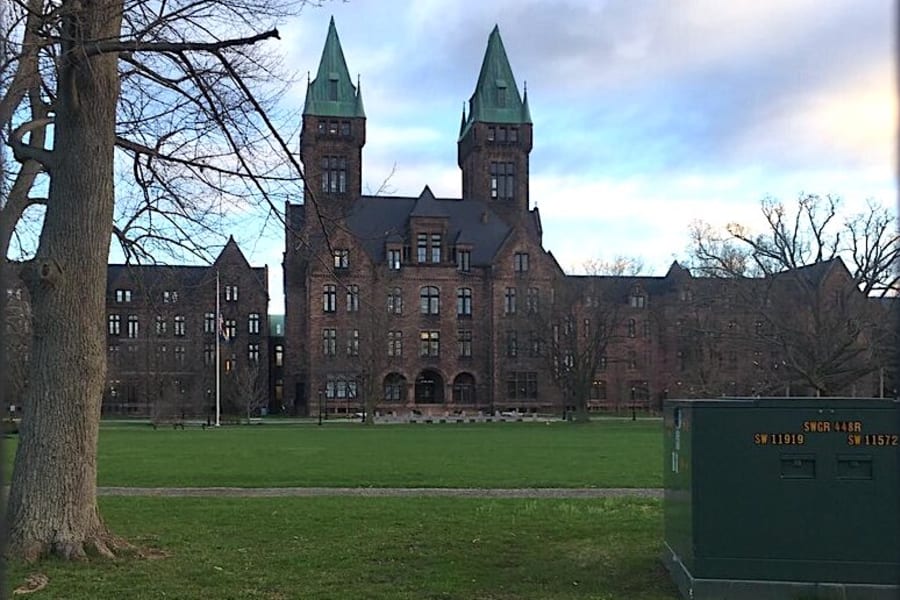 BUFFALO HIGHLIGHTS BIKE TOUR