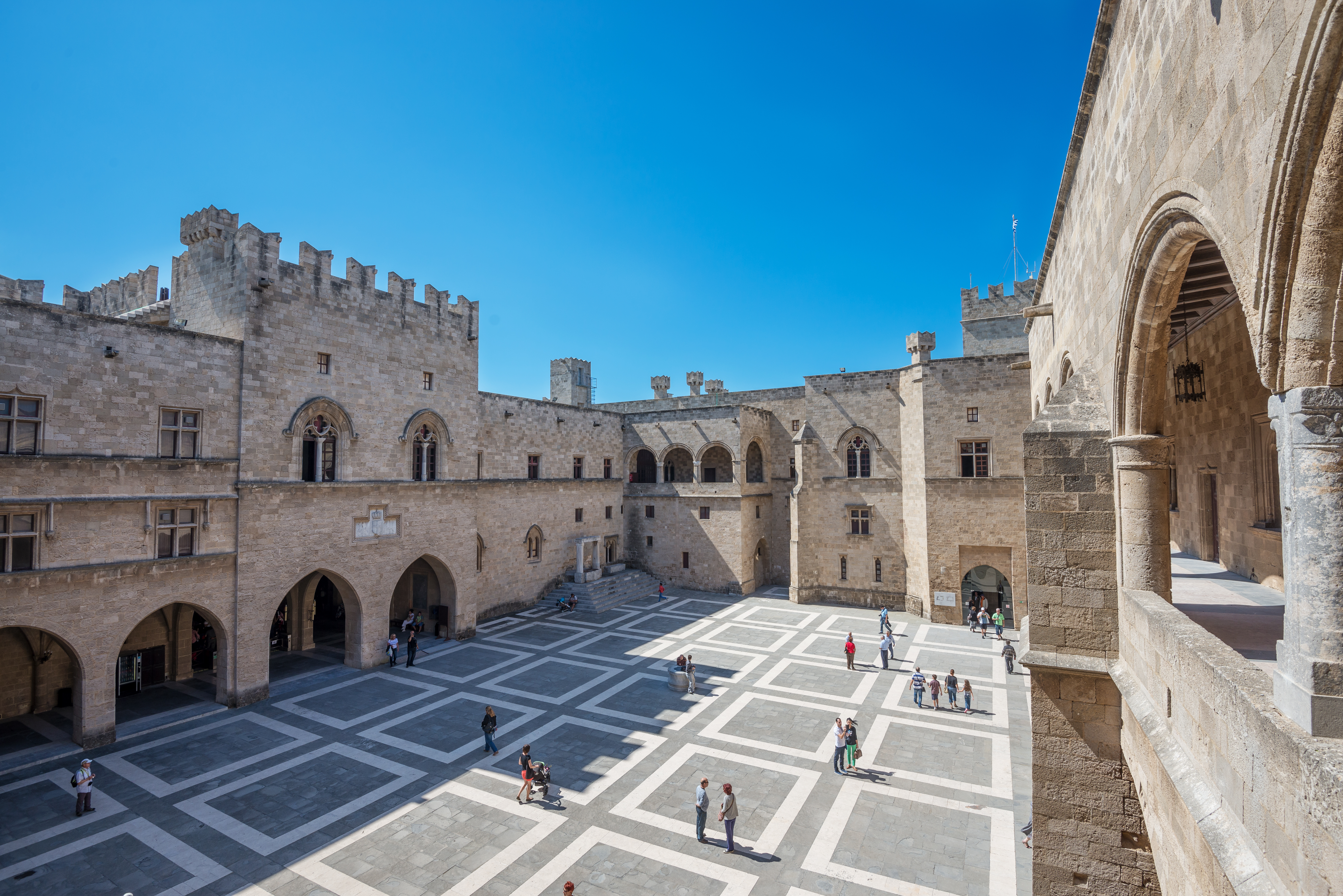 Palace of Grand Master Entry Ticket with Rhodes Town Self-guided Audio Tour - Alojamientos en Rhodes