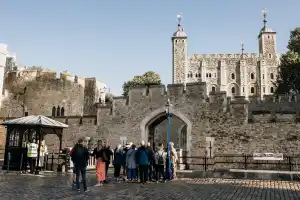 Complete Tower of London Tour: Opening Ceremony, Early Access Crown Jewels & River Cruise