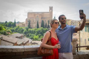 Day trip from Florence to Pisa, Siena and San Gimignano with lunch and tastings