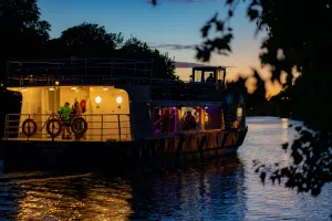 York Party Nights Afloat
