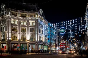 Singalong Christmas Lights Tour with Festive Food & Drinks