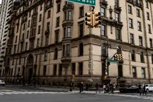 Alto Y Bajo Manhattan en Espanol