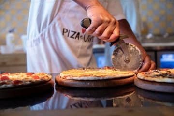 Great lunch spots on Johannesburg’s hop-on, hop-off red bus tours