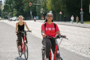 Highlights of Munich Bike Tour with Beer Garden Stop