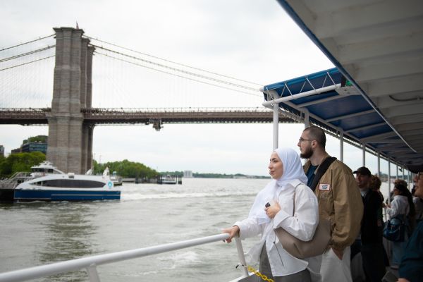 A couple on the Cityscape, Liberty and Landmark 90 min Sightseeing Cruise