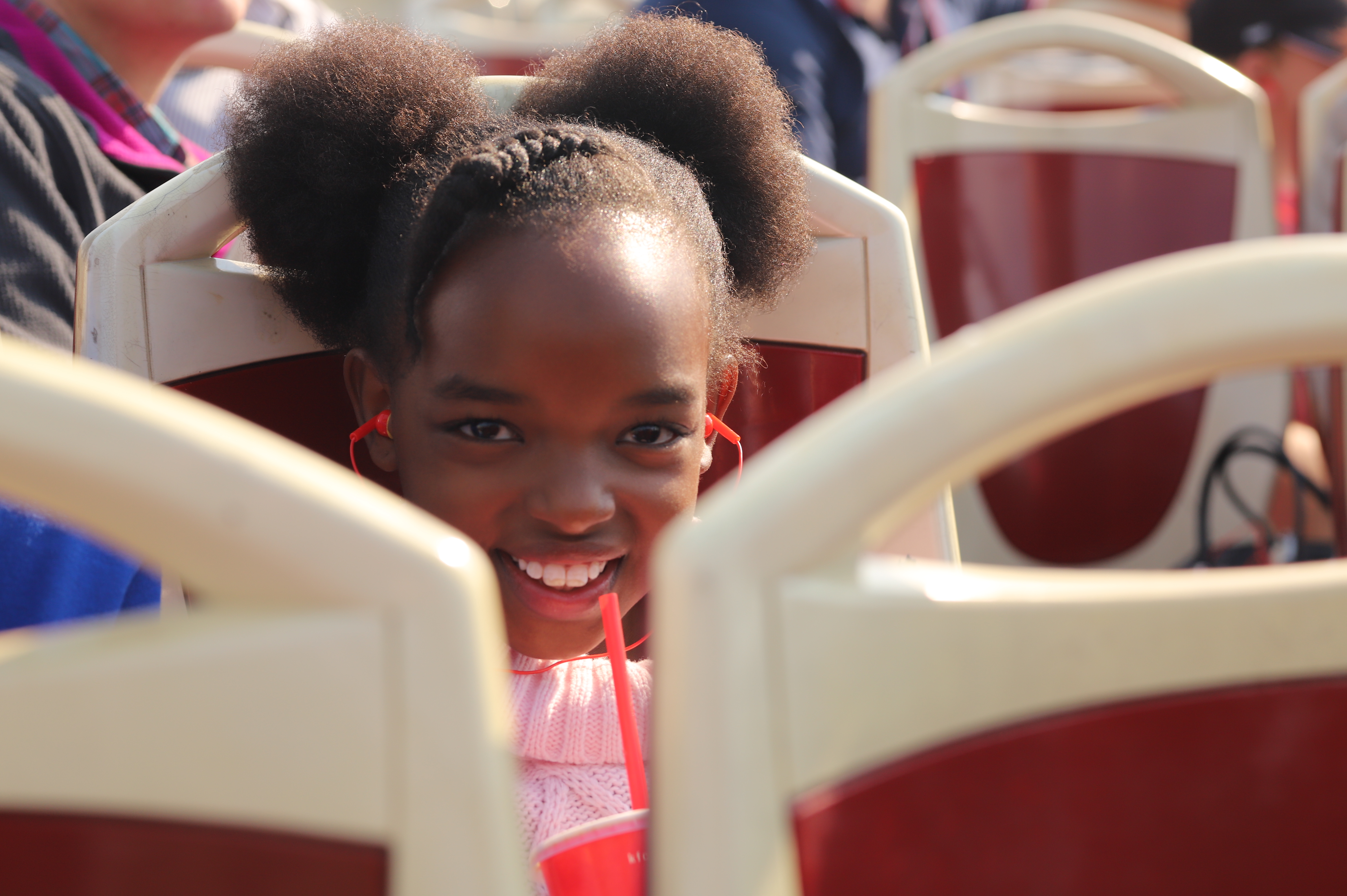 1-Day Bus + RocoMamas Burger