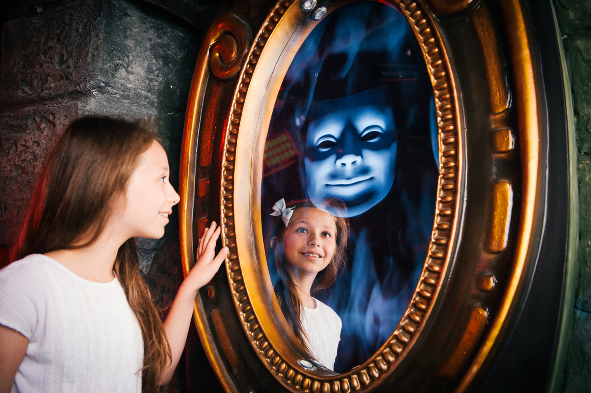 DreamWorks Tours Shrek’s Adventure London (walk up) - Image 3 | WeShare