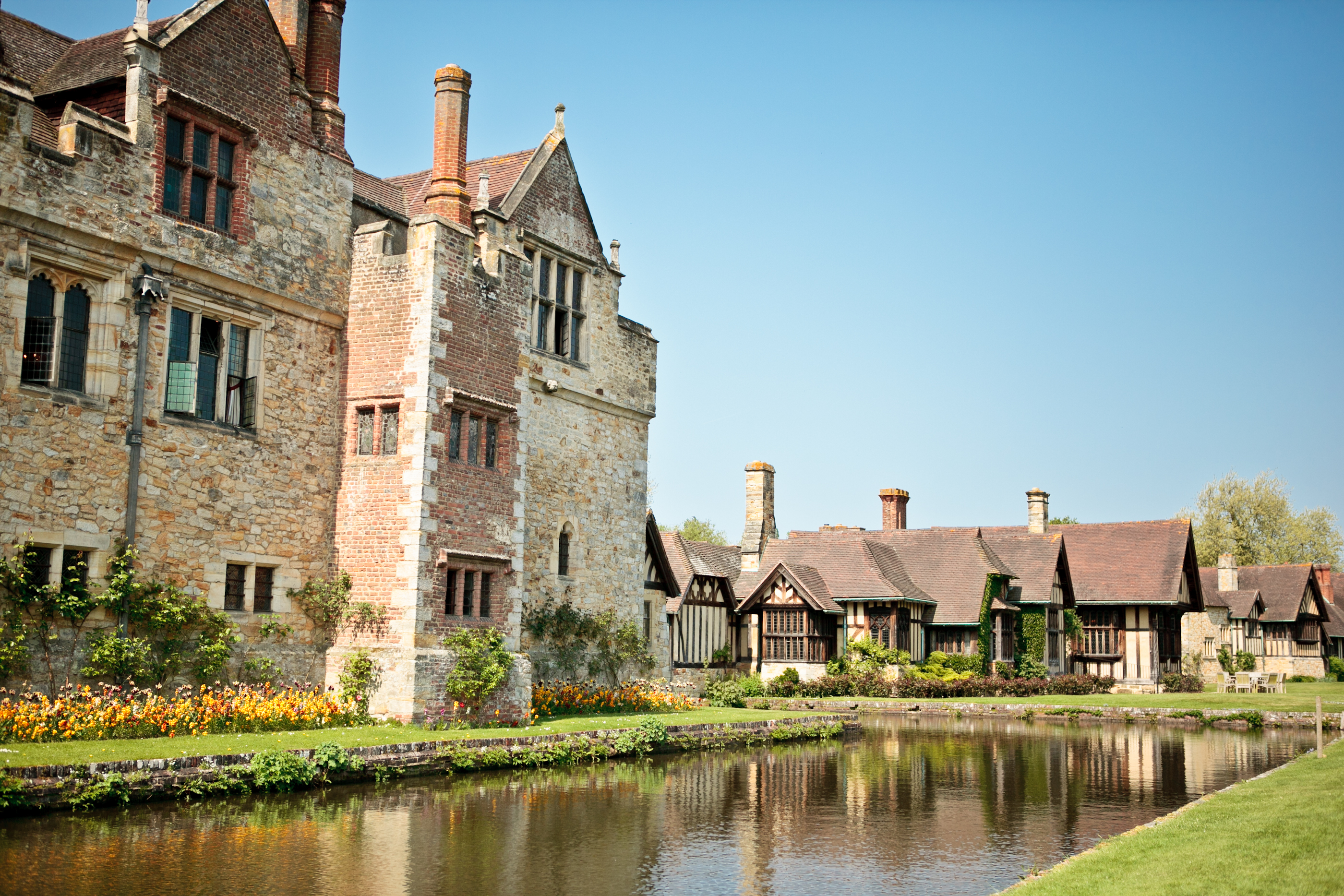 Panoramic London Tour with Tower of London & Entry to Hever Castle – Image 2 | WeShare