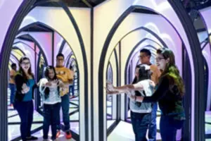 Mirror Maze with all Escape Rooms - MS