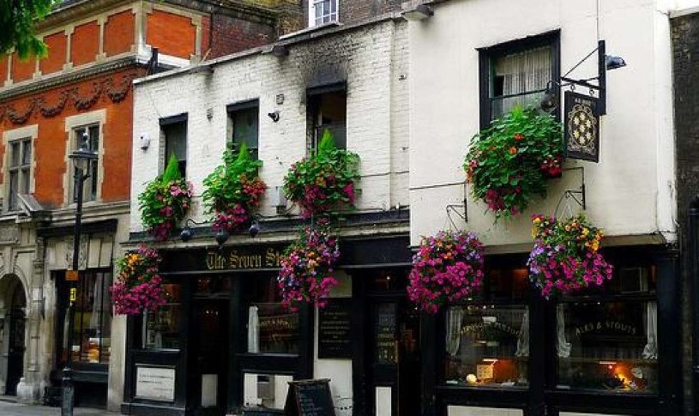 London Historical Pub Walking Tour – Image 1 | WeShare