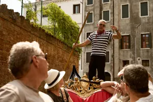Tour a pie por Venecia con paseo en góndola