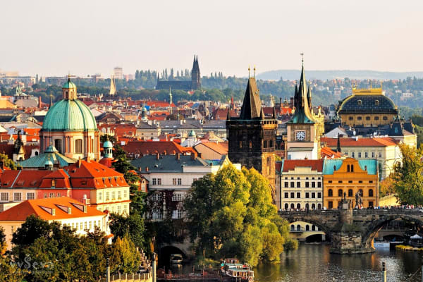 Our tour meanders Prague’s beautiful Vltava river with its islands and monuments.