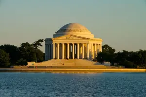 Washington DC Monuments by Moonlight Tour