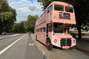 Pre-Theatre London Afternoon Tea Bus