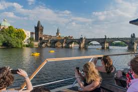 city sightseeing tour prague