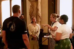 WALK in FLORENCE & visit the UFFIZI GALLERY