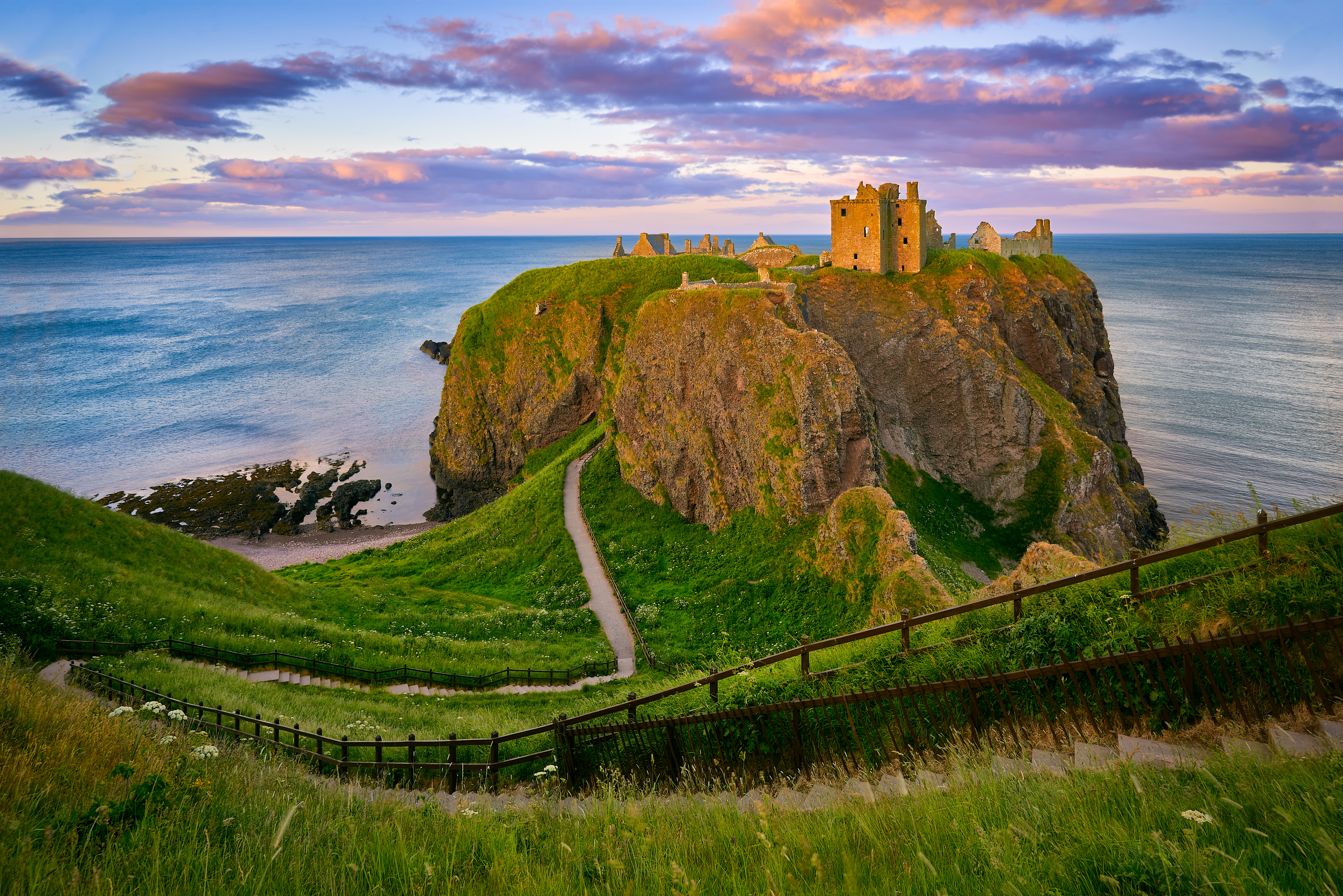 Aberdeenshire, Balmoral Castle & the Northeast Coast - Image 3 | WeShare