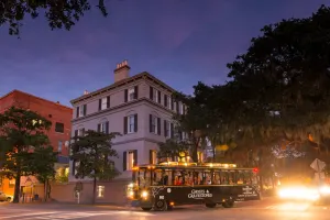 Savannah Ghosts & Gravestones Tour