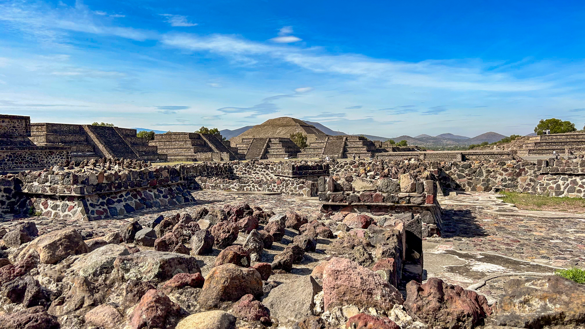 Private Tour to Teotihuacan On-Site with Local Guide