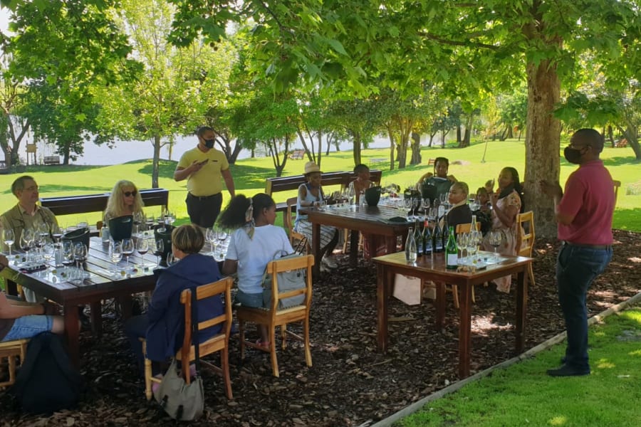 Expertly guided tour to Franschhoek, Paarl & Stellenbosch
