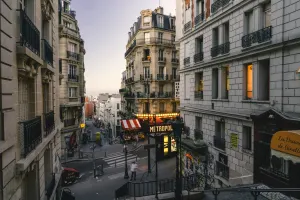 Montmartre Walking Tour