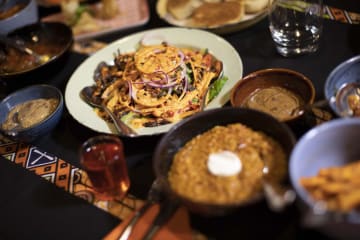 Culinary Adventures at Halaal & Muslim Eateries in Cape Town