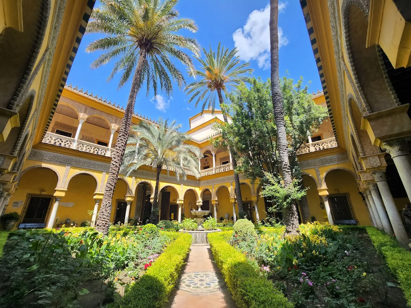Palacio de Dueñas y Casa de Pilatos – Visita Guiada
