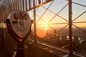 Empire State Building STARBUCKS RESERVE® SUNRISE EXPERIENCE